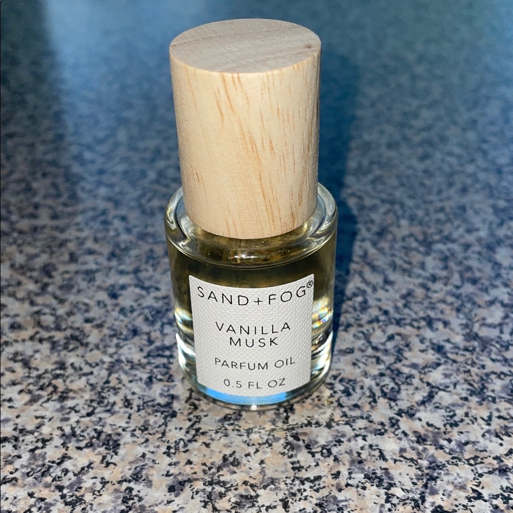 Sand + fog vanilla musk oil
